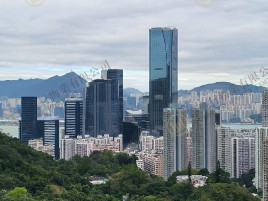 開揚靚裝三房一廁 中層有匙
