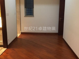 超筍！對泳池景，交吉出售