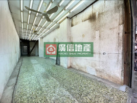 超平筍盤*舖門面闊約9呎*樓底22呎自置閣樓*合各行各業