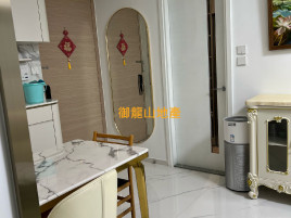 **豪華裝修連全屋傢私電器, 兩房梗廚, 即租即住**